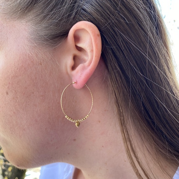 18K pure Italian Gold Hoops - Picture 3 of 4